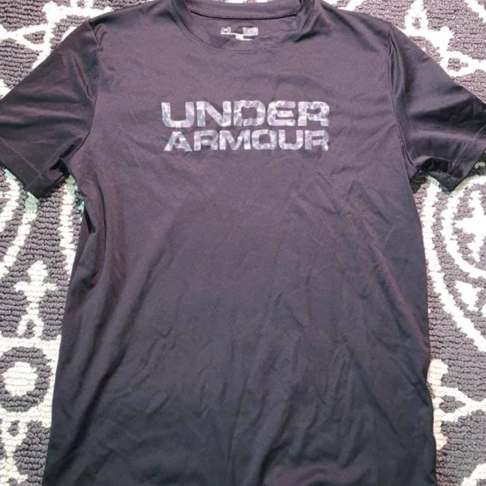 Black Under Armor Shirt